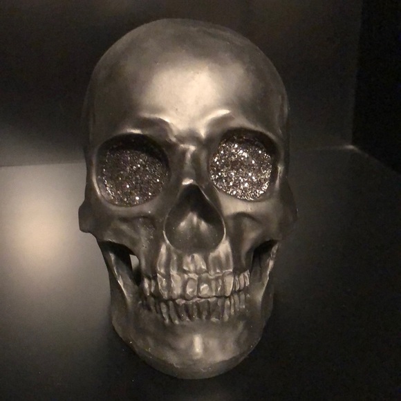 🎃Halloween Skull with glitter Eyes - Picture 4 of 5